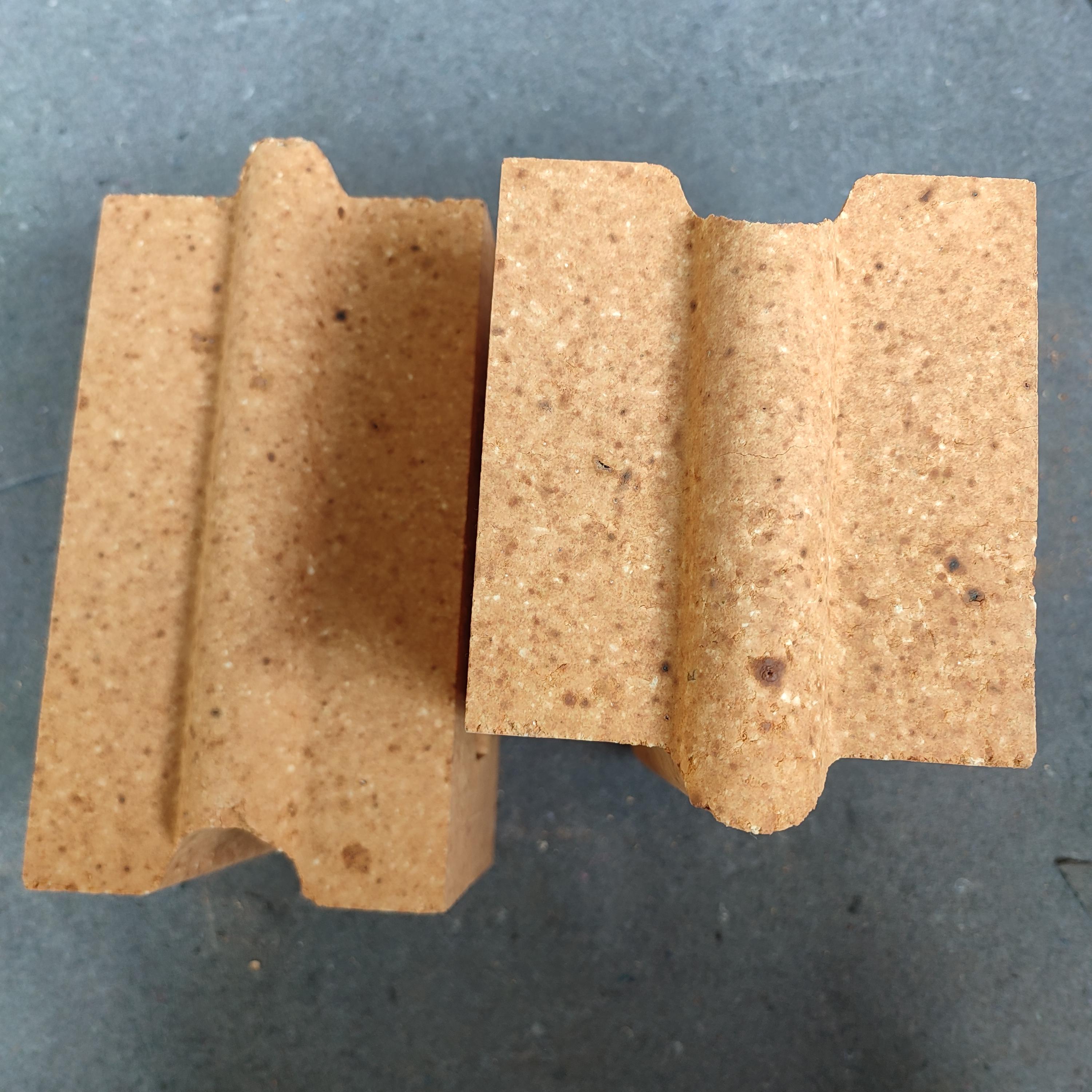 High Alumina Bauxite 92% Ceramic Wear Resisting Brick with Excellent Wear Resistance