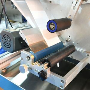 China Desktop Flat Bottle Sticker Labeling Machine , BB cream Tube Labeler Machine 100W on sale