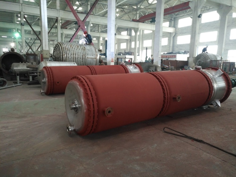 Scraper Falling Film Evaporator High Heat Transfer Coefficient Large Evaporation Capacity