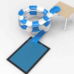 Single Water Park Slide Curved Bright Surface Innovative With Customized