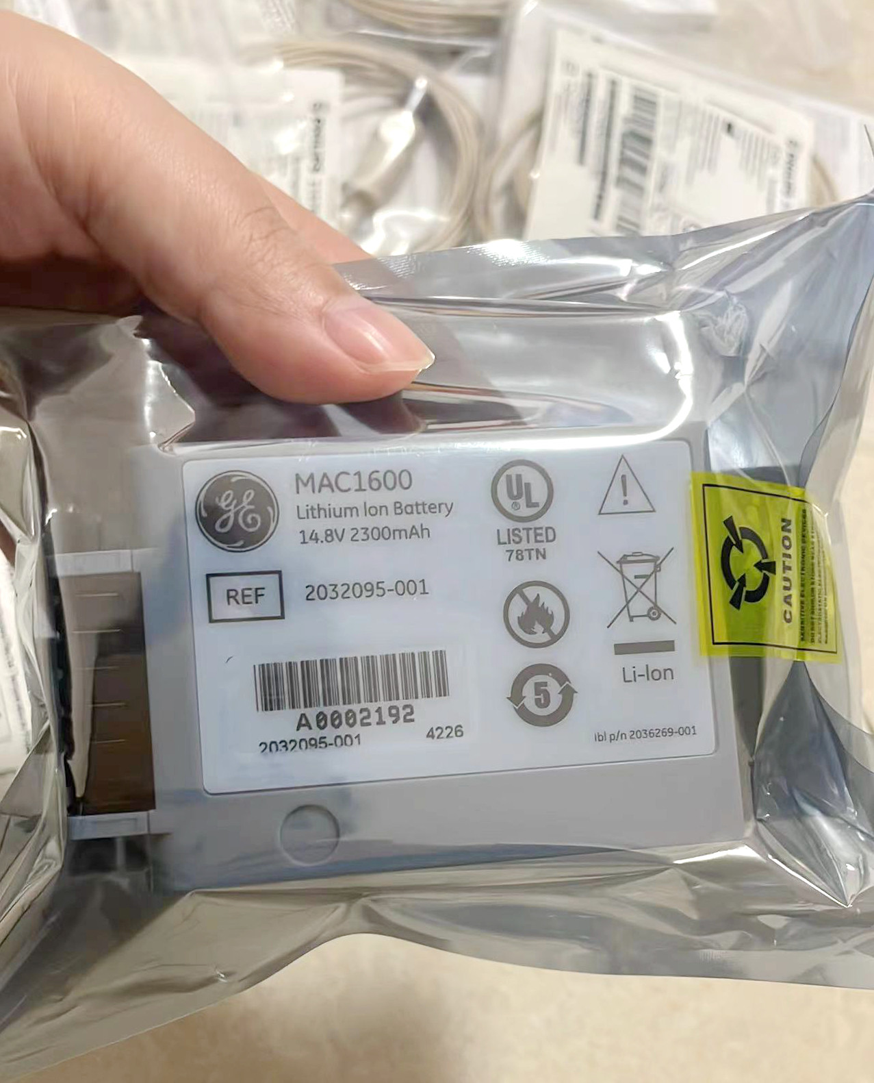GE MAC1600 ECG Machine Battery 14.8V 2.3Ah 37Wh REF 2032095-001