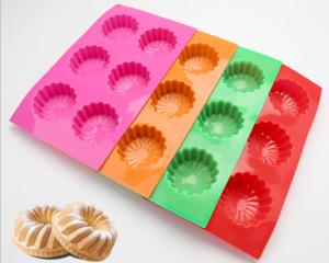 China Colorful Silicone Kitchenware Products , Biscuit Cake Flower Silicone Mold wholesale