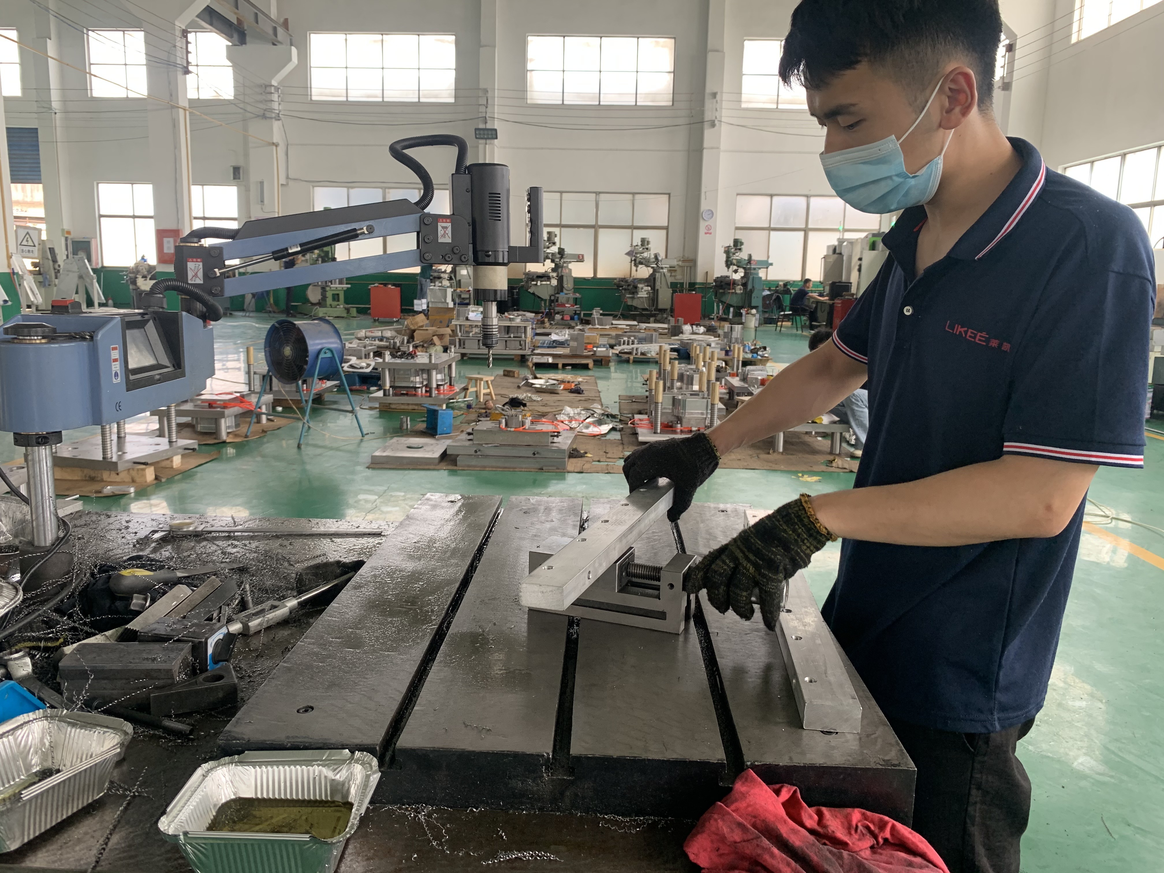 Steel 4 Cavities Aluminum Foil Container Mould High Productivity