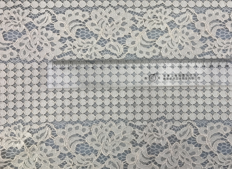 Customized 150cm Nylon Cotton Guipure Lace Fabric 3d Lace Fabric By The Yard