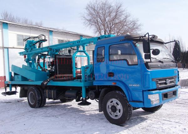 Light Truck Mounted Water Well Drilling Rig , Water Well Borehole Drilling