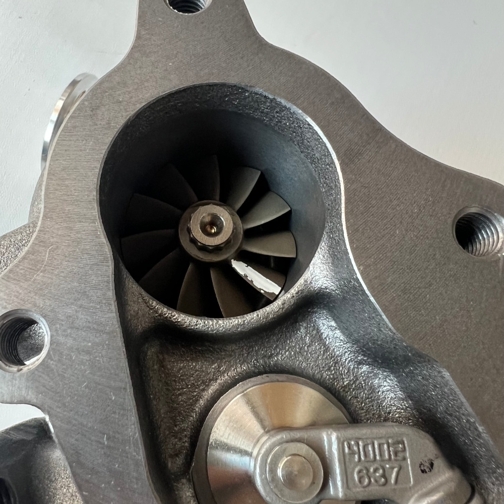 Genuine Holset Turbocharger for Cummins Bus Engines 5350917 3790134