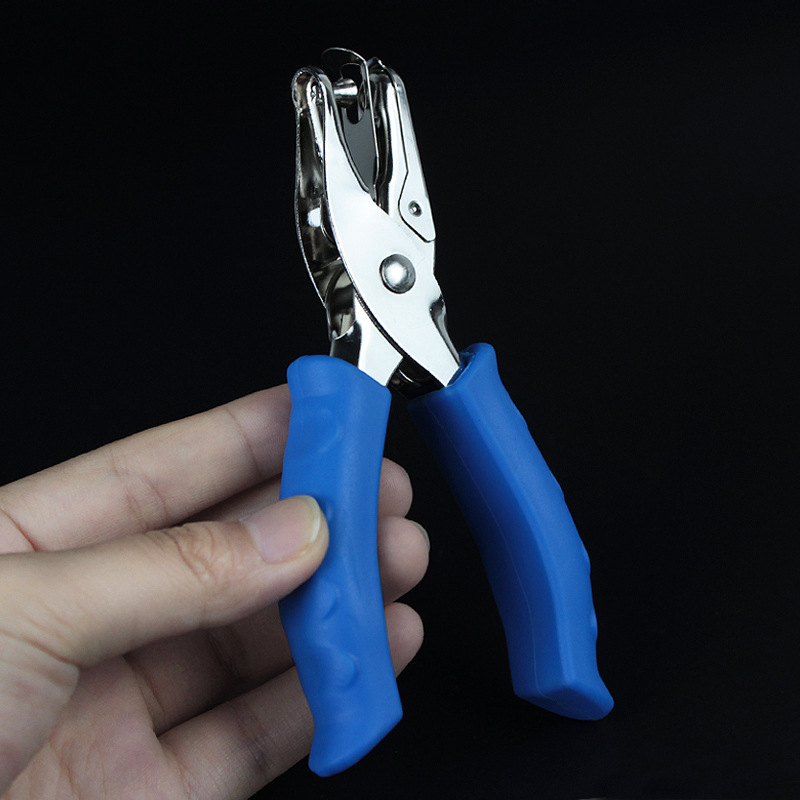 Green Hand Held Hole Punch for DIY Card No. of Holes 1 6mm Circle Metal Paper Puncher