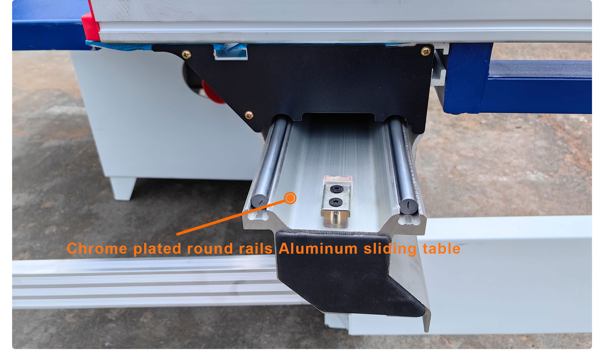5.5KW Woodworking Machinery Double Saw Blades Sliding Table Saw for 45 90 Degrees Cuts