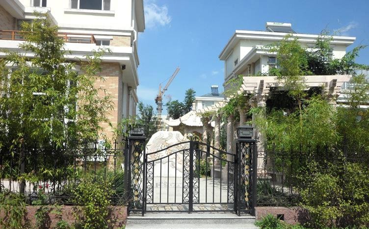 European Custom Wrought Iron Doors Decorative Metal Garden Gates For Villa