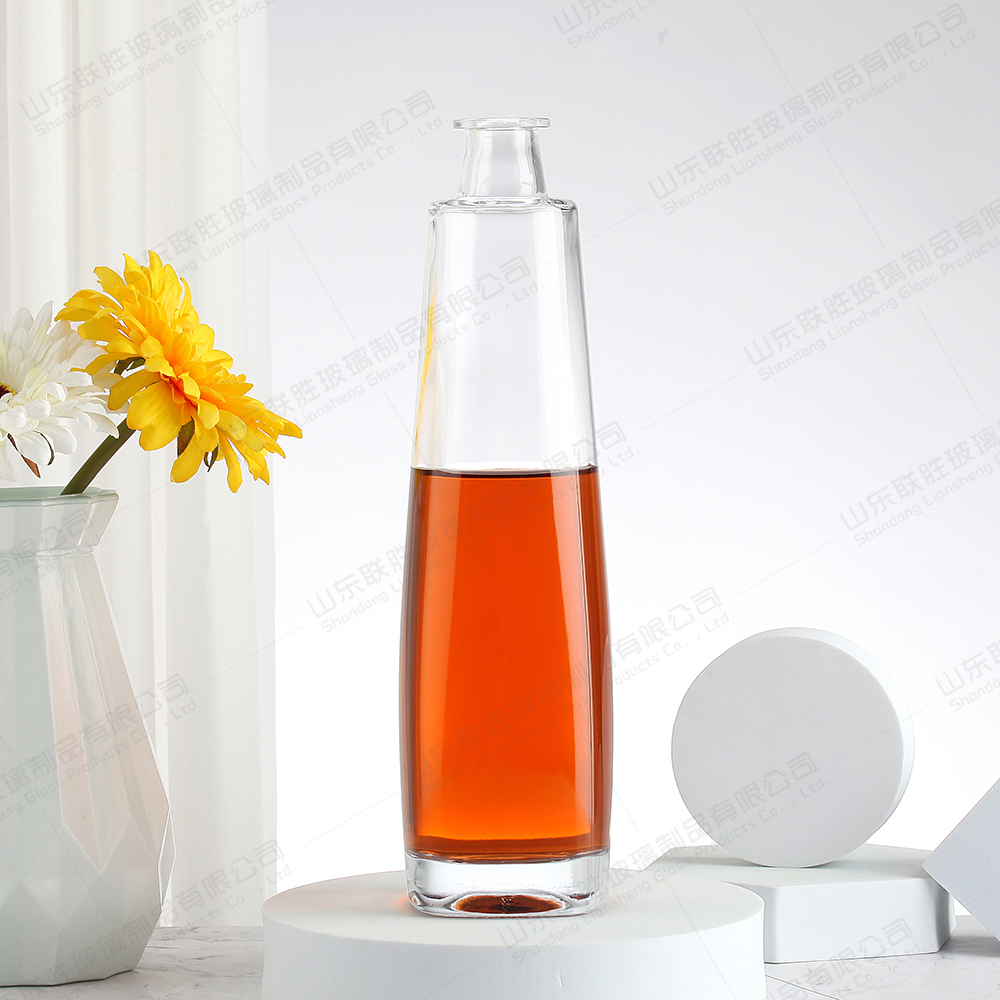 700ML Clear Glass Bottle with Different Color OEM/ODM Acceptable Collar Material Glass