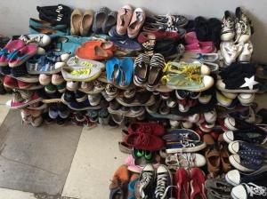 China brand name used original sports shoes wholesale