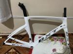 Rim Brake Road Bike Carbon Frame 700C V Brake Tire 25C 150kg Max Load