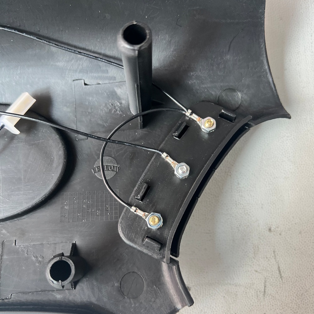 Durable 500,000 Press Tests Weather Resistant -40℃ to 80℃ High Sound Transmission ≥ 95% Steering Wheel Horn Cover Assembly for Yutong King Long Higer