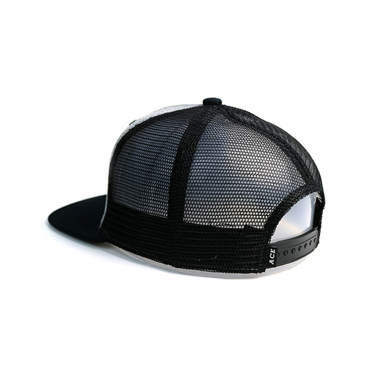Adults 5 Panel Trucker Mesh Hat With Woven Labels With Adjustable Closure