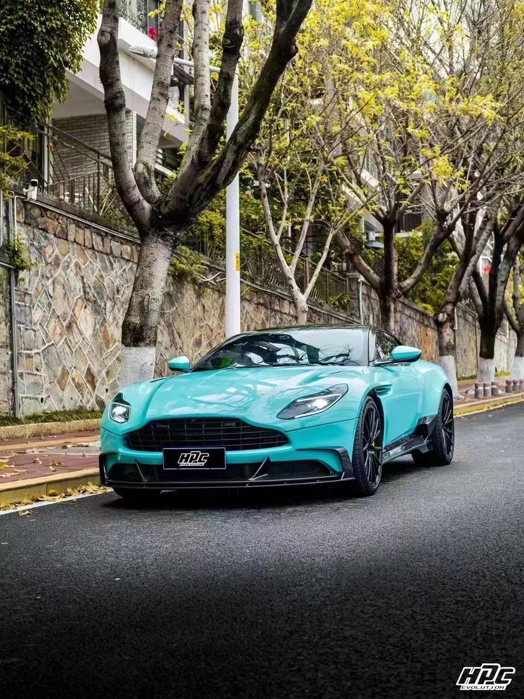 For Aston Martin DB11 Carbon Fibre Body Kit DB11 Upgraded PK Style Carbon Fiber Front Lip Diffuser Spoiler Hood