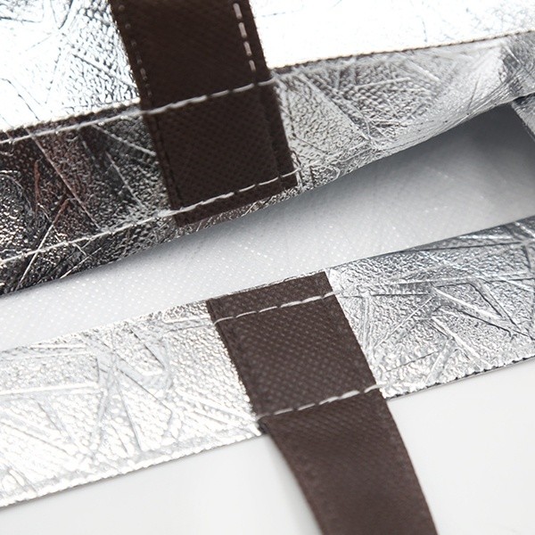 100gsmSilver color black handle Aluminum film Non Woven Tote Shopping Bag with fastener