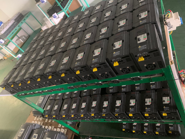 2HP 400V AC Input 3 Phase Frequency Inverter Water Pump