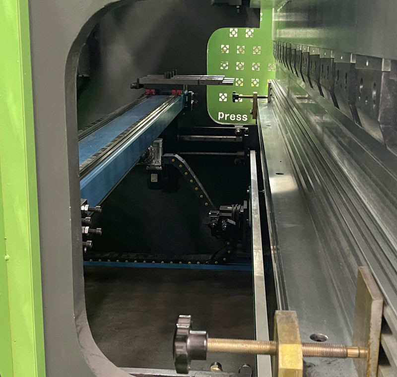 High Efficiency 1600KN Tp10s Controller Hydraulic Folding Press Brake 3200mm CNC Servo Motor