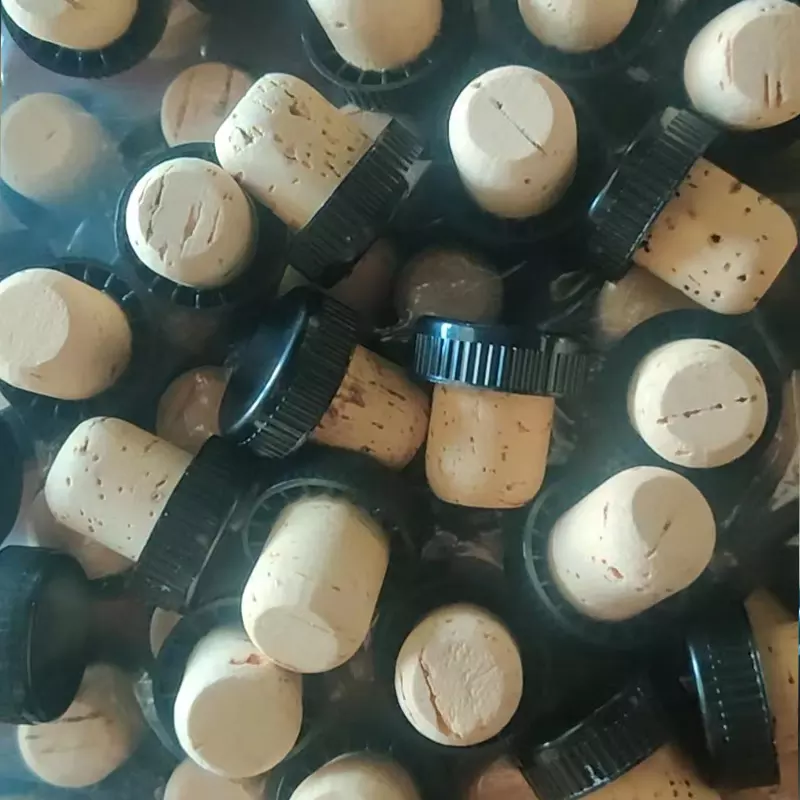 Round T Shape Zamak Metal Plastic Wooden Liquor Brandy Spirits Tequila Vodka Gin Rum Bottle Synthetic Cork
