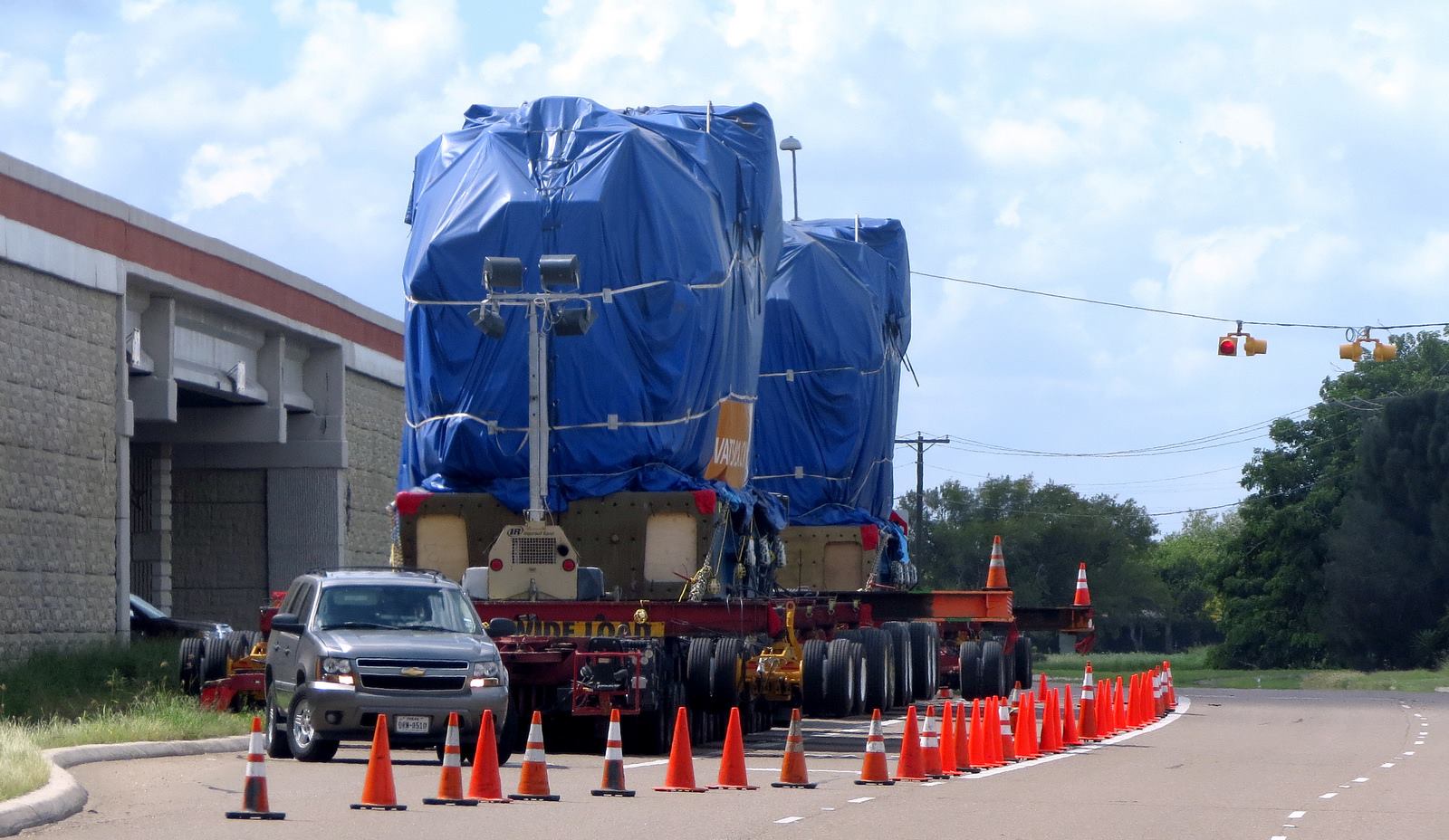 Blue Steel Tarps With PVC Coated Fabric For Custom Flatbed