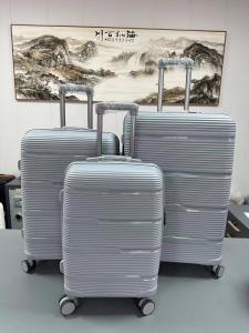 China PP Carry On Luggage For Men Women Luggage Trolley wholesale