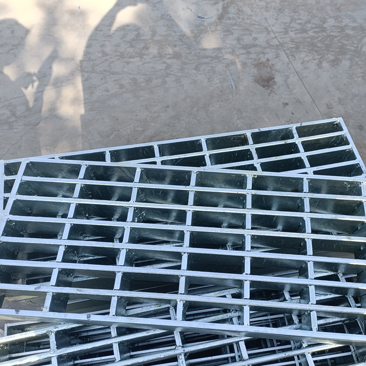 Park Carbon Steel Strip Hot Dip Galvanized Grating Gutter Cover