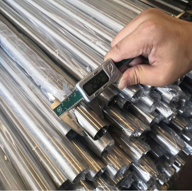AISI 201 OD 6mm SS Seamless Pipe 2B BA Surface Finish Round Tubes