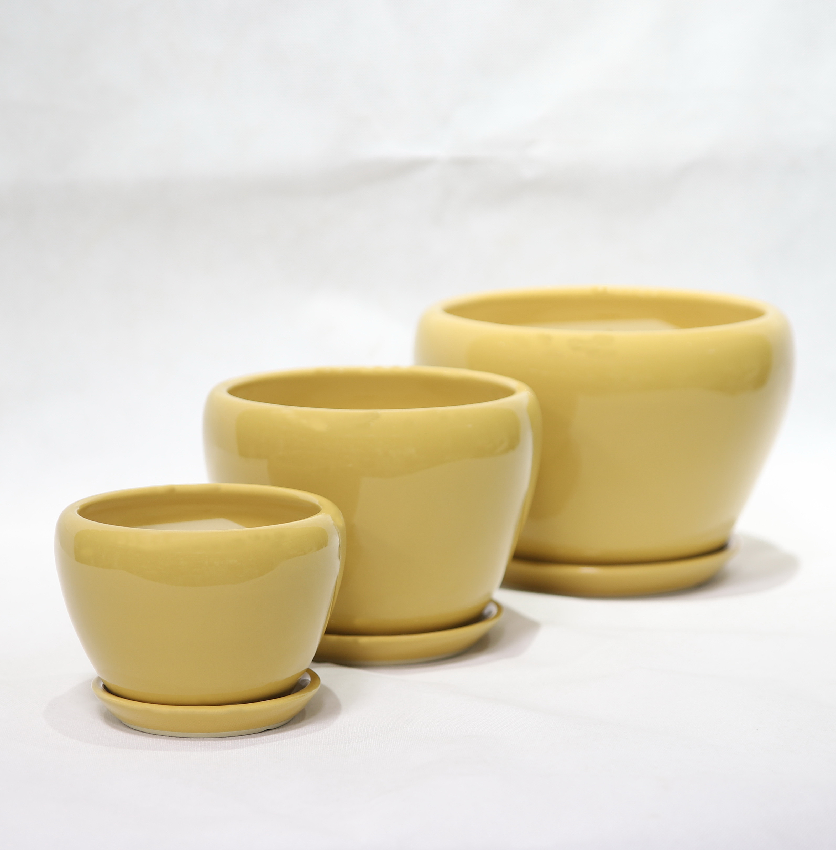 Stunning Plant Display With Our Ceramic Pots Various Sizes Available Ceramic Flower Pots
