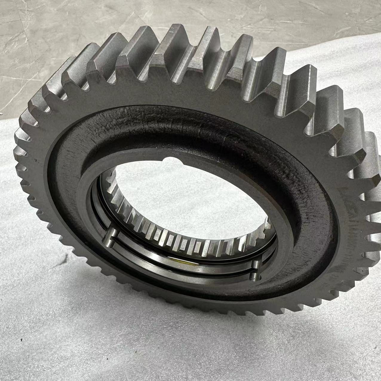 Original Second Shaft Reverse Gear for Fast 16js200t-1701110 Car Fitment Shacman Gear Box