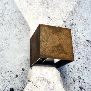 China Hanging Outdoor Rust Patina Wall Spotlight Corten Steel Wall Lamp Boxes wholesale