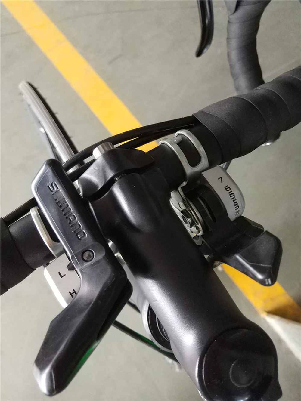 150KG Load Capacity 700C Lightweight Aluminum Road Bicycle for Gravel Racing Enthusiasts