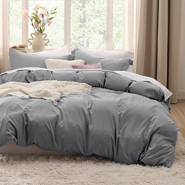3 Pieces Extra Soft Bedding Set, Includes 1 Duvet Cover with Zipper Closure & 2 Pillow Shams
