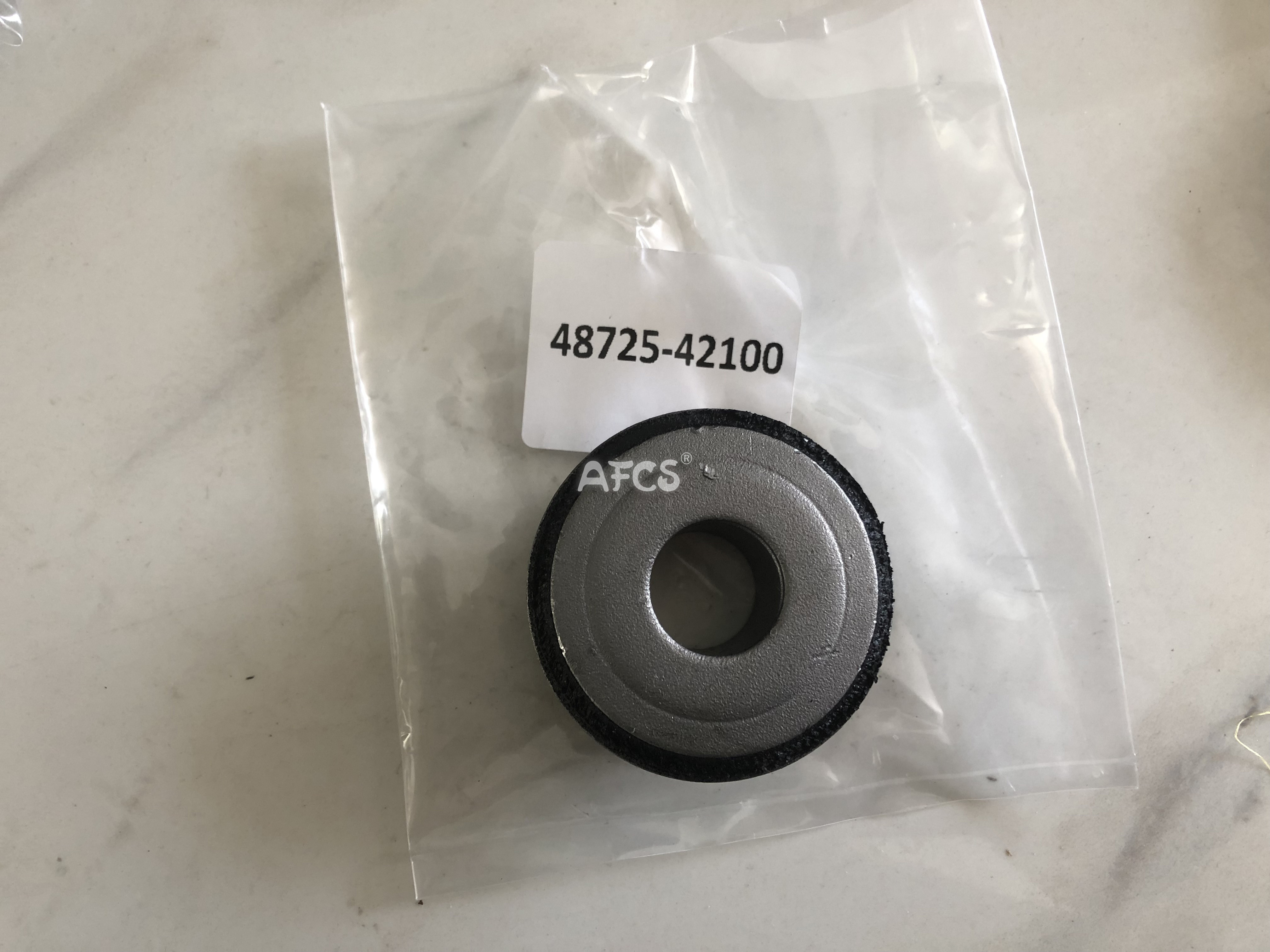 48725-42100 4878042060 Car Suspension Bushing For Toyota Avensis Estate