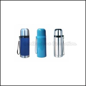 China Heat Retention Double Wall Stainless Steel Bottle Portable 750ml Insulated Water Bottle wholesale