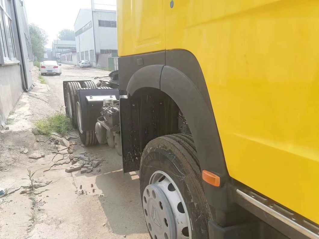 Yellow Sinotruk HOWO 6*4 Tractor Truck 30ton 40ton