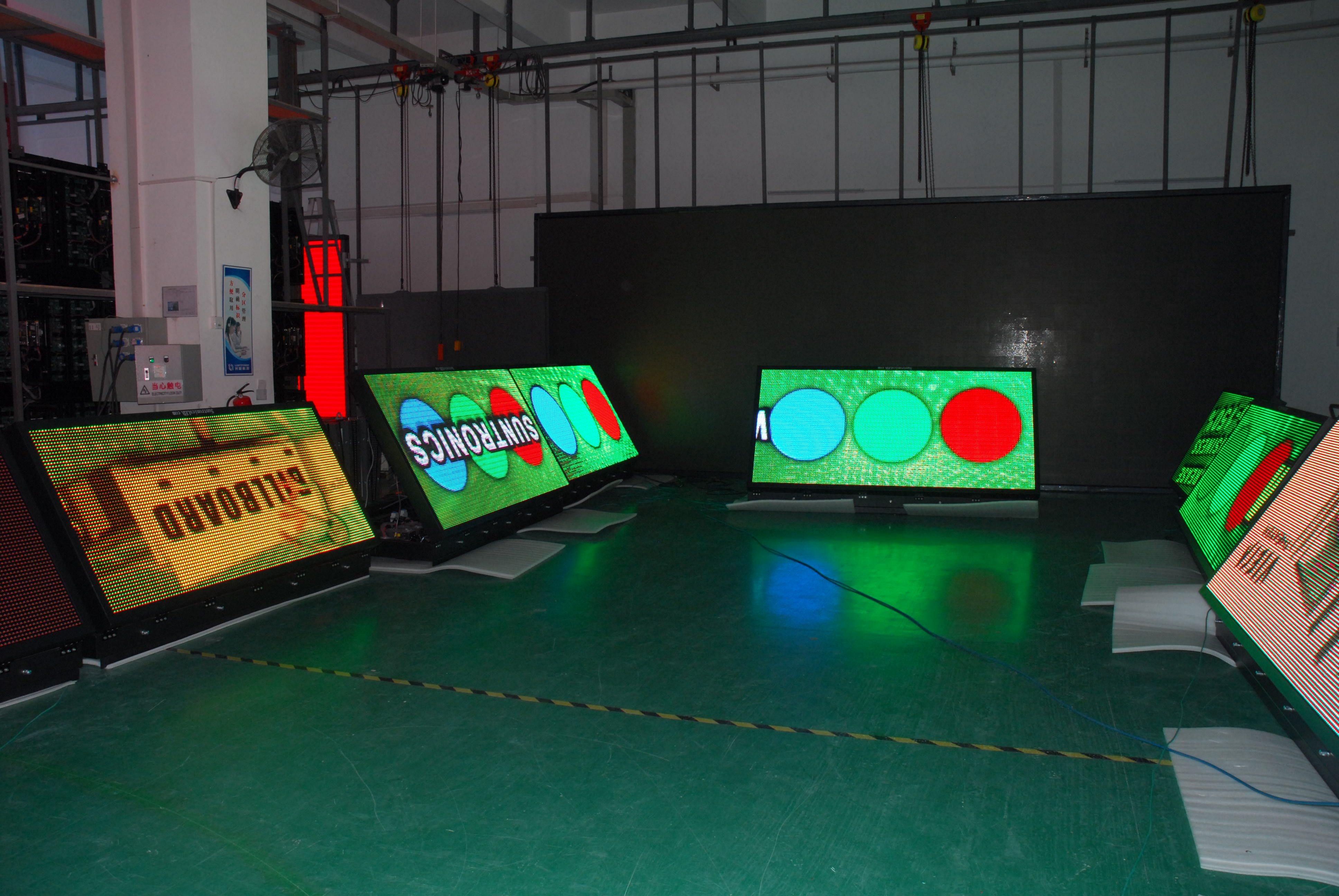 Double Sided LED Display Digital Signage for Advertising Publish and Video Wall Panel