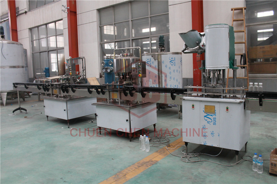 1500BPH Plastic Bottle Rinsing Water Filling And Capping Machine With CNP Pump