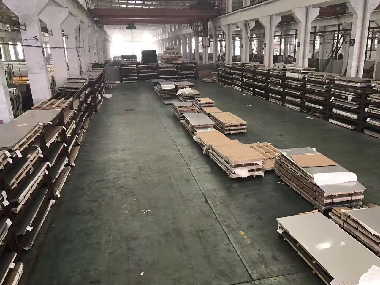 Hot Rolled Stainless Steel 4x8 1.4301 2B 304 Industrial Grade Excellent Workability