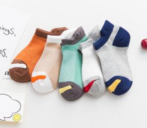 Eco Friendly Seamless Kids Cotton Socks , Customized Logo Kids Designer Socks