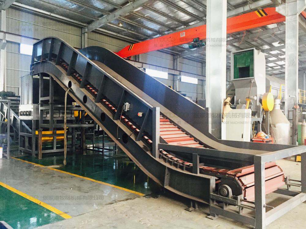 Heavy duty plastic bottle film conveyor belt