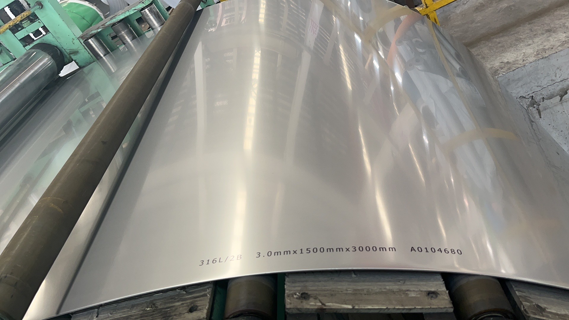 Slit Edge Stainless Steel Metal Sheet For Automotive Applications