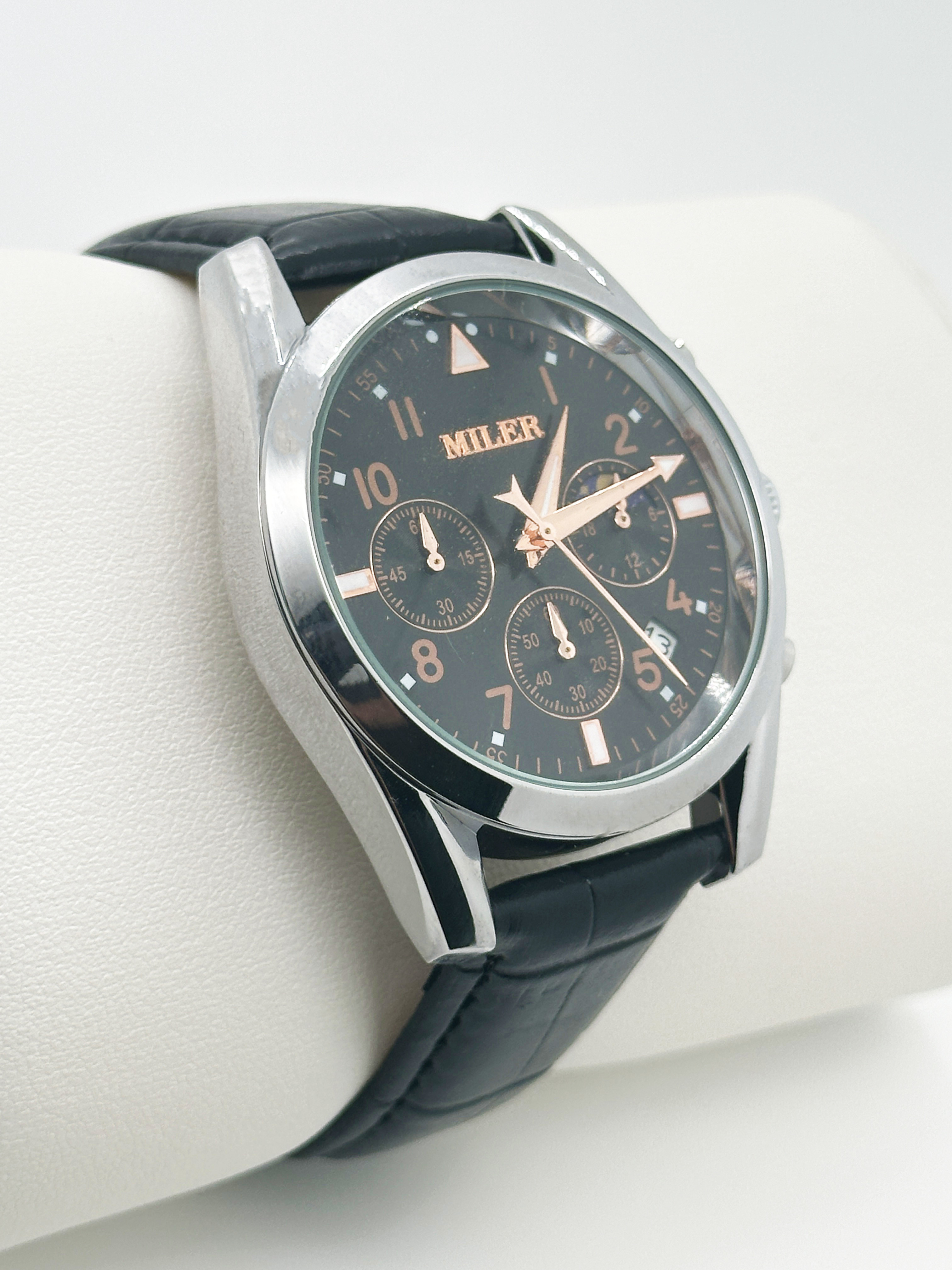 OEM Round Leather Wrist Band Watch Gift Quartz Watch Customized