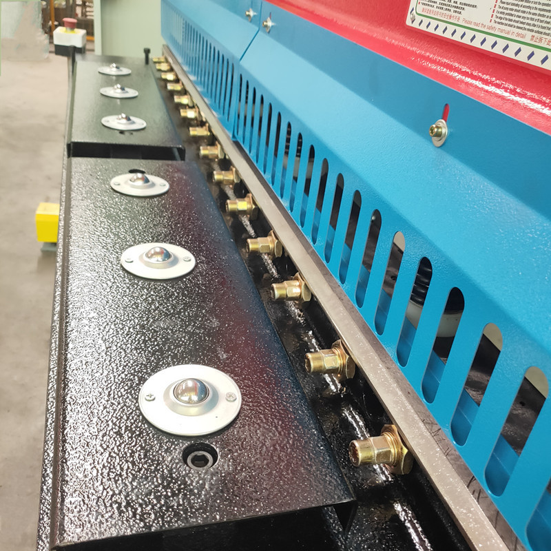 MD11 Hydraulic Guillotine Shearing Machine QC11K-6*1600 Sheet Metal Machine