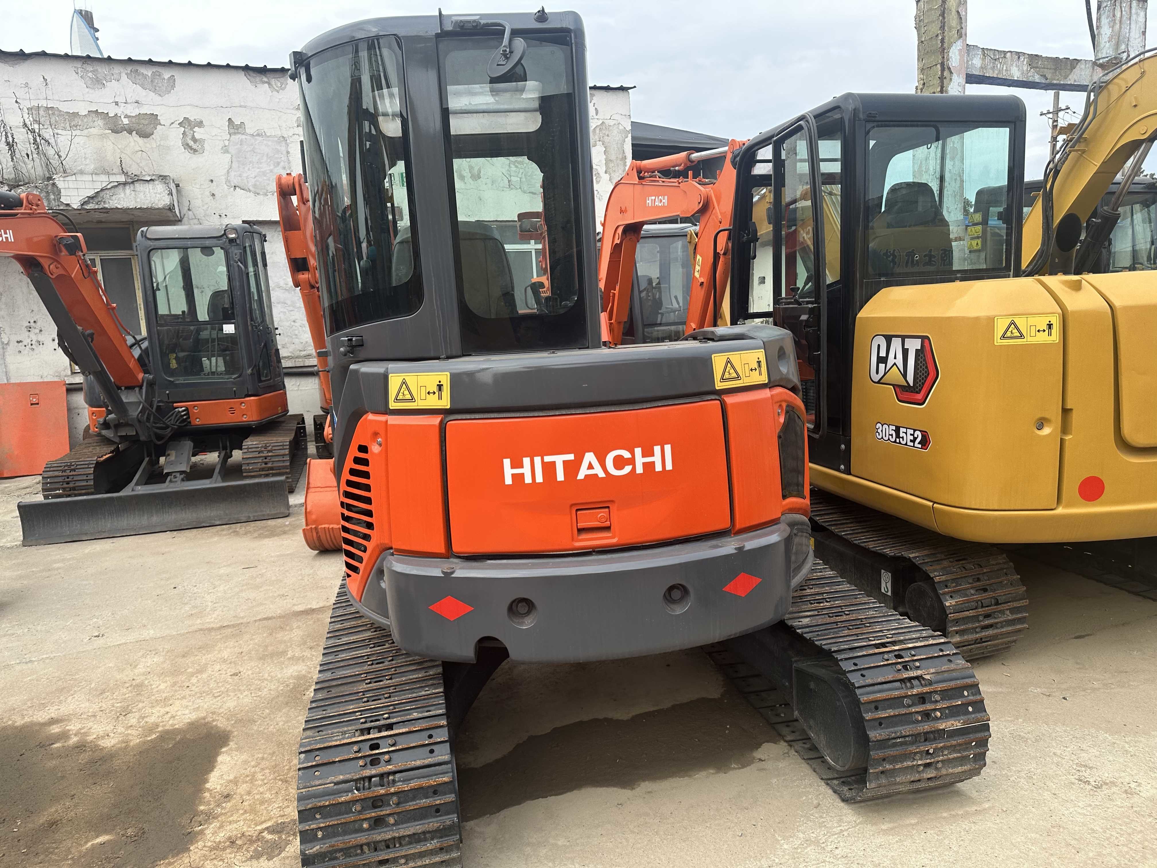 5 Ton Used Crawler Excavator Repossessed Mini Hitachi ZX50U