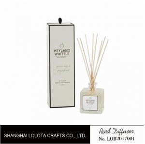 Clear square bottle reed diffuser with natural color sticker and white gift box with pull-tab