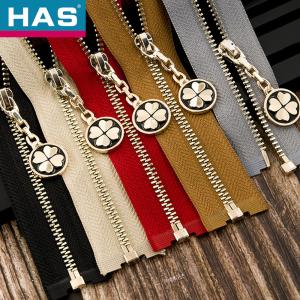 China Grey Metal Teeth Zippers Customized Luxury Zippers For Handbags wholesale