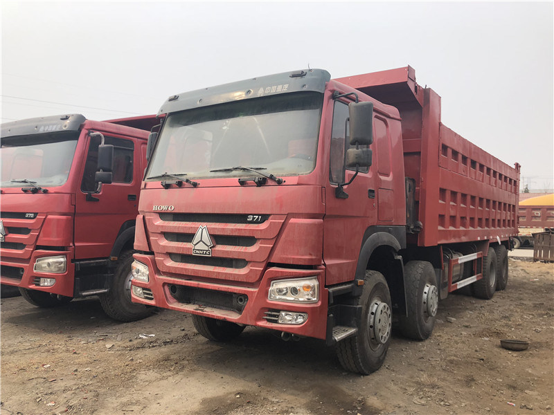 Competitive Price Used HOWO 32cbm Front Tipping Truck 12 Tyre Tipper 8X4 Mining Truck 45 Ton Heavy Dump Truck