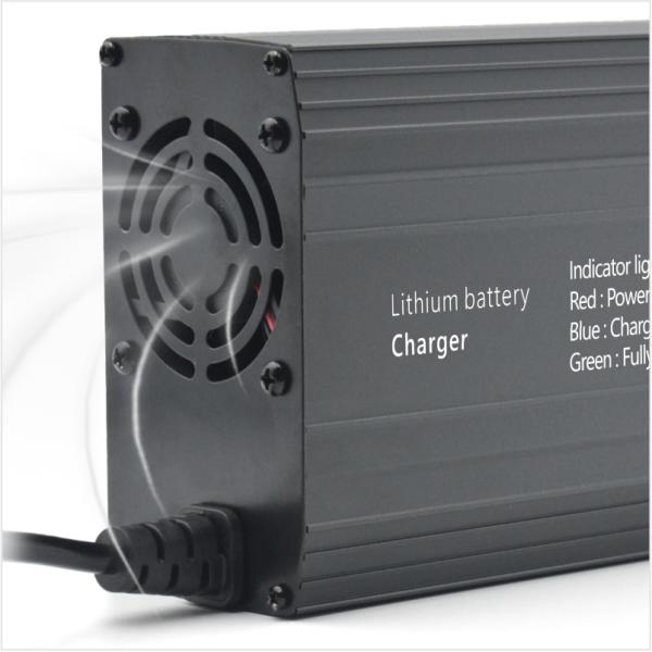 Safety 12V 24V Lithium Ion Battery Charger High Performance YM-R65-LKH