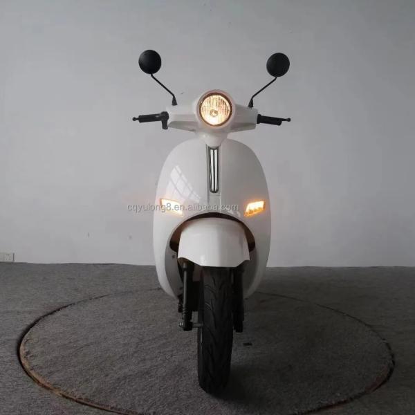500W/1000W/1500W/2000W Brushless Motor Electric Scooter for Adults Max. Speed 40