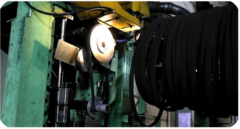 ISO/TS16949 Certified V-Belt for Diesel Engine Fan Belt in Food Beverage